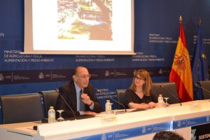 El ex ministro Jaime Lamo de Espinosa destacó la importancia de un Pacto de Estado del Agua.