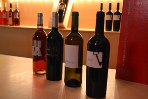 Los vinos César Príncipe, con DO Cigales, ya cuentan con diversos premios de renombre en el sector vinícola y han recibido altas valoraciones en las principales guías nacionales e internacionales.