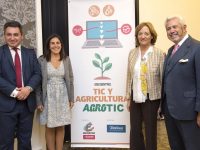 Carmen Ortiz resalta el papel de las nuevas tecnologías para lograr una producción agraria más competitiva y sostenible